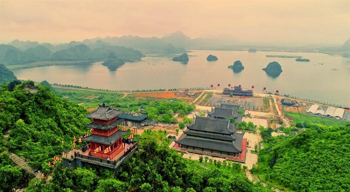 Chùa Tam Chúc hiện tại là ngôi chùa lớn nhất Việt Nam
